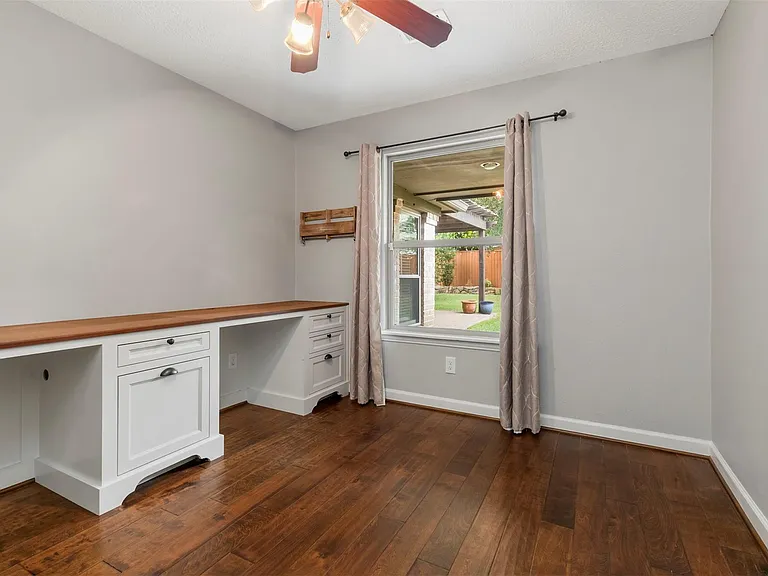16210 Chipstead Dr — Photo 22