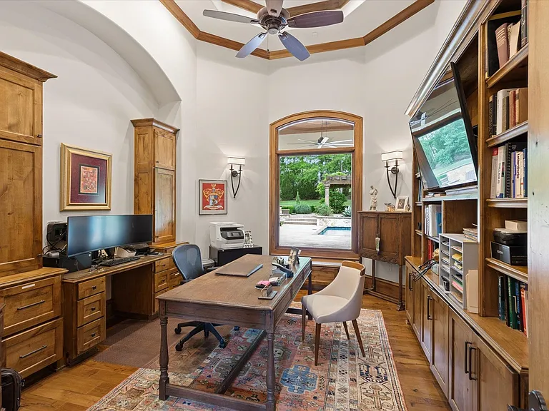 3705 Champions Ridge Ln — Photo 10