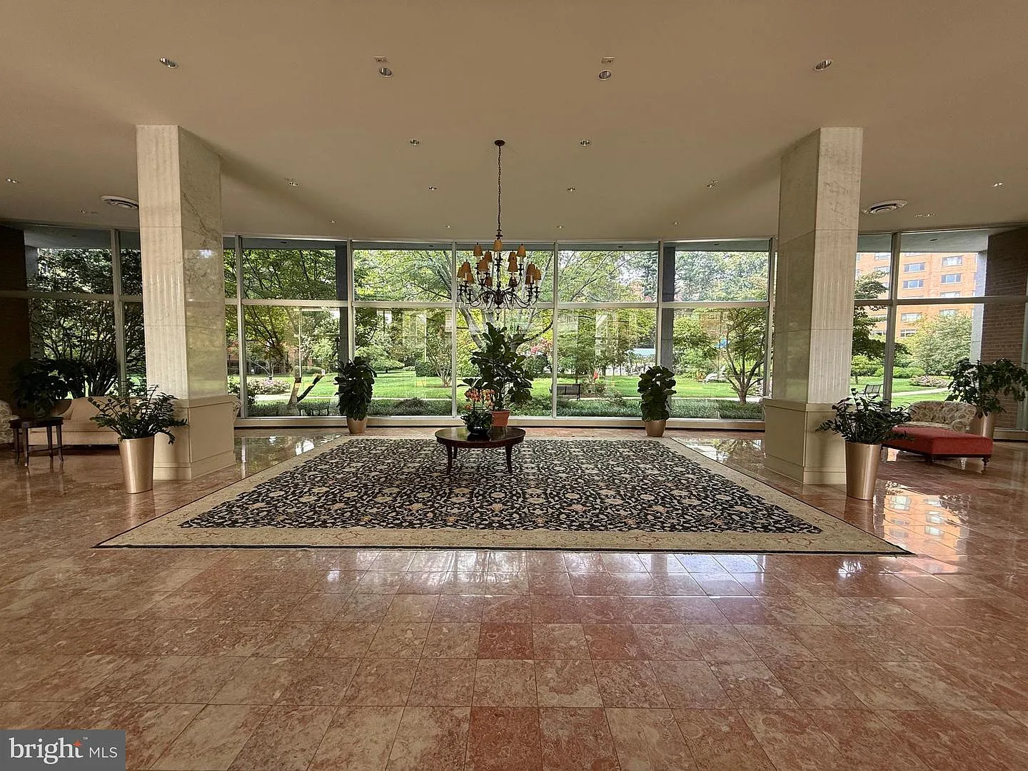 1 bed, 963 sqft, $2,495 — Photo 2