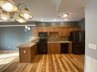 844 S Woodson Ct, Gardner, KS 66030