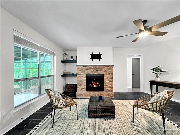 5th image of 6059 Somerset Dr