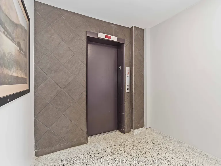 283 Fairway Rd N #90 — Photo 10