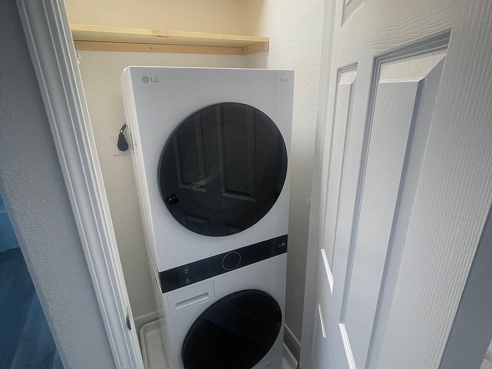 In unit washer dryer combo for your convenience