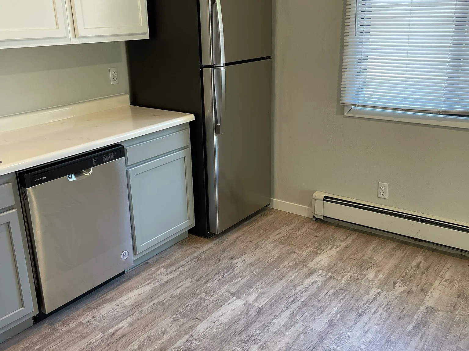 3 bed, $2,100 — Photo 3