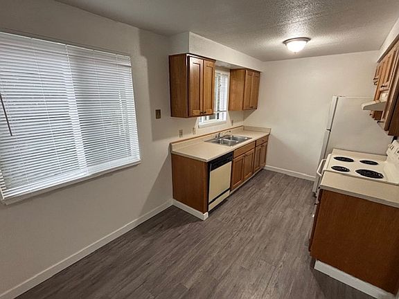 2nd image of 630-636 Ratcliff Dr SE #632