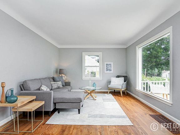 3rd image of 2105 Dawson Ave NE