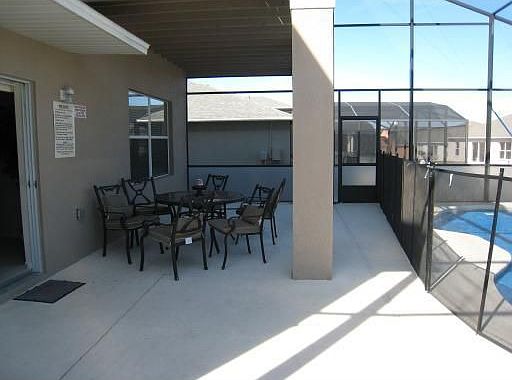 2nd image of 722 Henley Cir