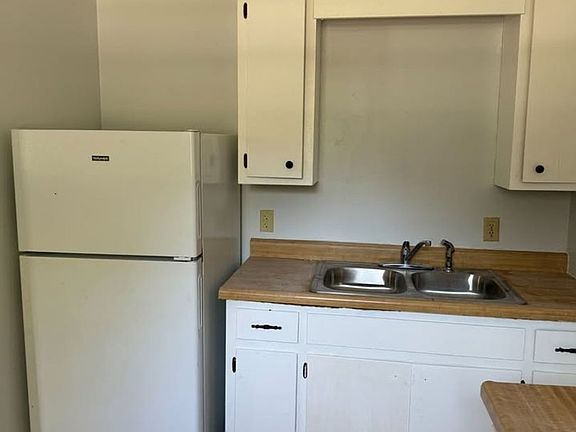5th image of 1600 N Lane St APT A
