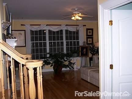 Spacious living room