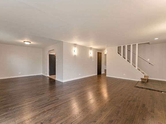 5th image of 16928 Old Elm Dr