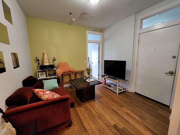 2nd image of 1735 W Montgomery Ave APT 2