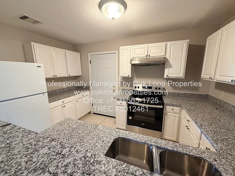 5408 Groveton St #B — Photo 8