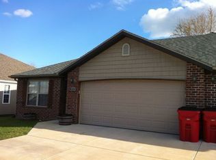 242 W Nicholas St, Republic, MO 65738