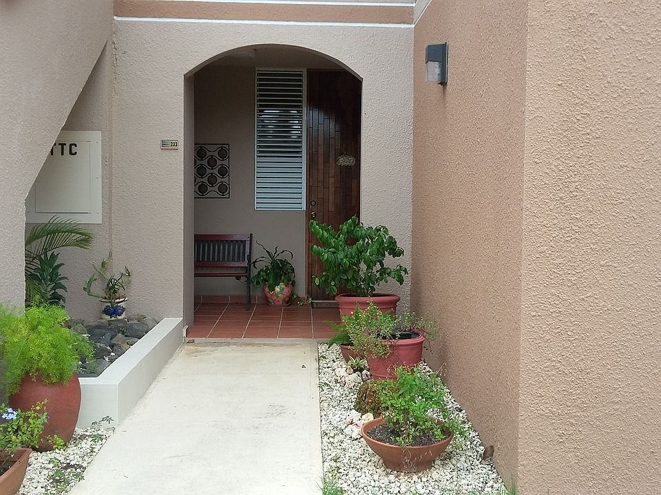 Apartment entrance (Beach Ville Style)