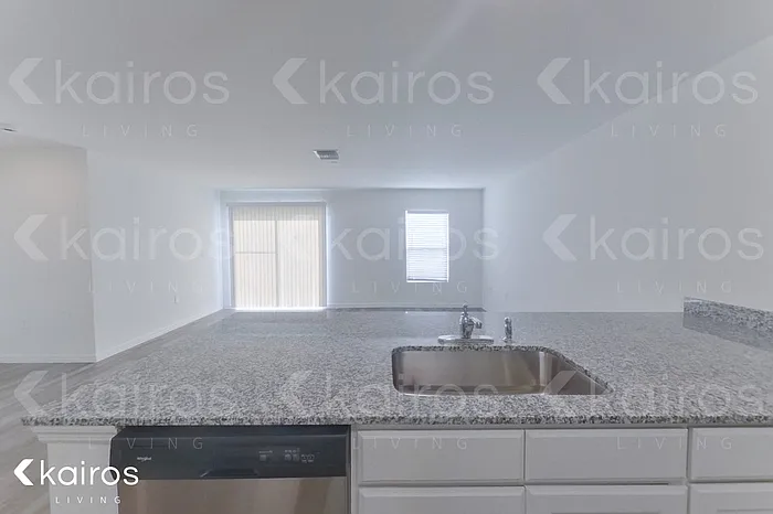 3024 NE 1st Ave — Photo 8