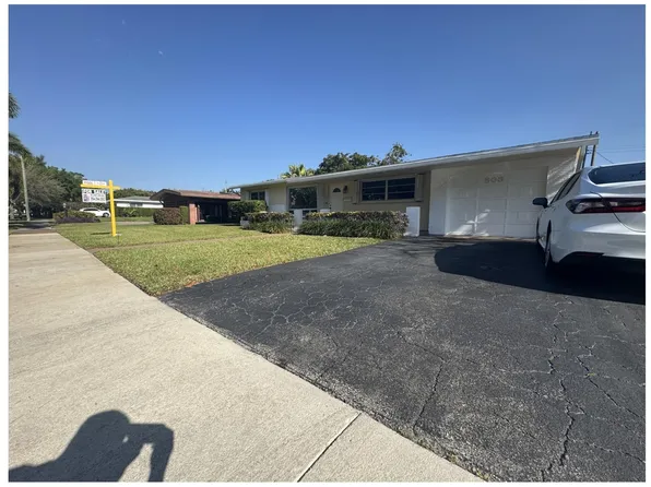 803 N Highland Drive, Hollywood, FL 33021