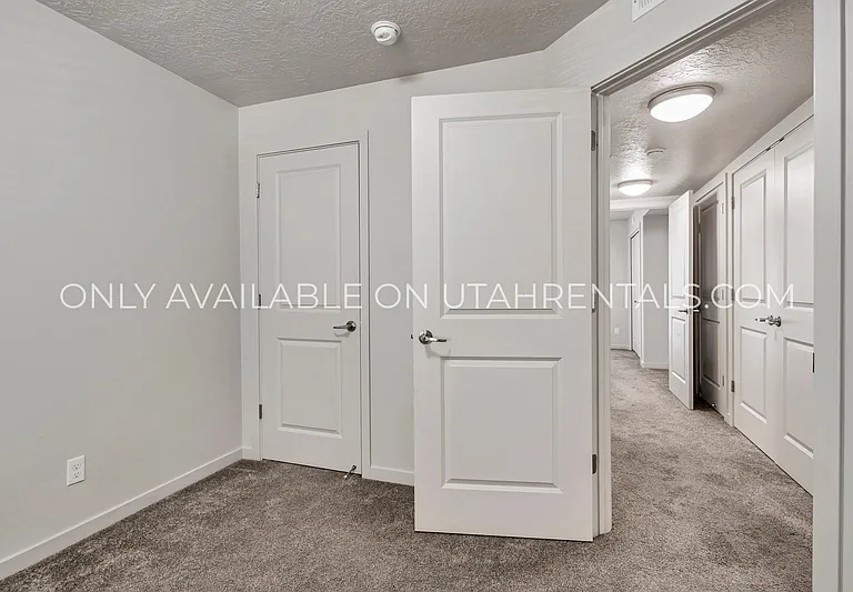 1080 W 965 N #203 — Photo 11