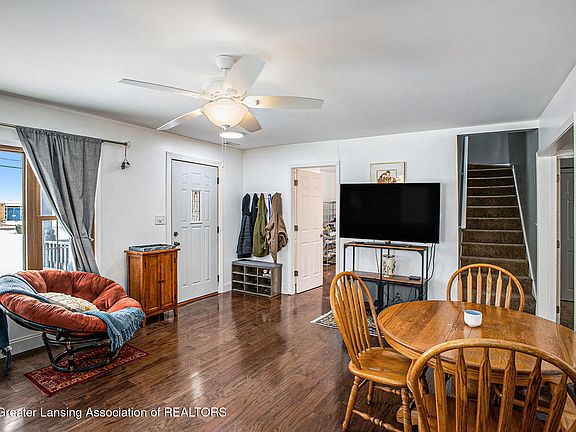4th image of 2923 Newark Ave