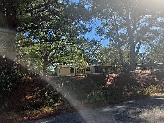 3rd image of 107 Michele Dr
