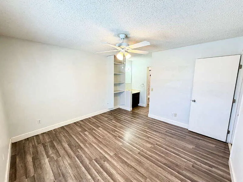2 bed, 2.0 bath, 1170 sqft, $1,150 — Photo 4
