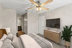 Fredericksburg Place Apartments — Photo 3