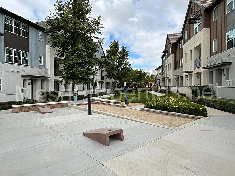 11027 Serenity Dr — Photo 18