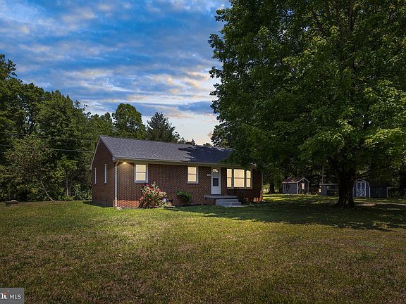2nd image of 17195 Oakshade Rd