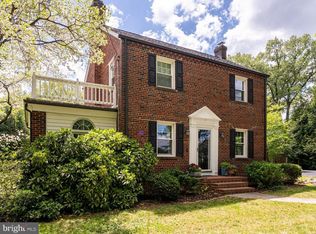 3911 Maury Pl, Alexandria, VA 22309