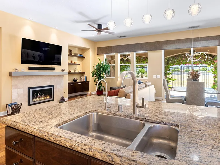 43305 Arizona St — Photo 34