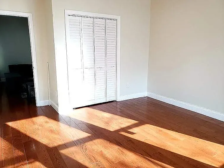332 Stegman Pkwy #B — Photo 6