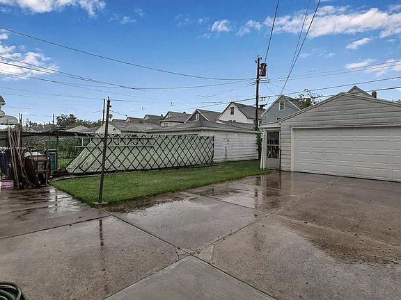 3rd image of 189 Lovering Ave #A