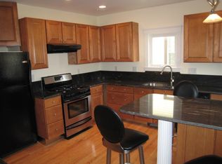 7 Rossmore St #2, Somerville, MA 02143