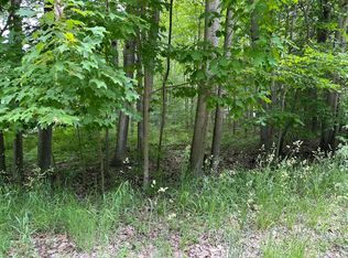 E Maple St, Ludington, MI 49431