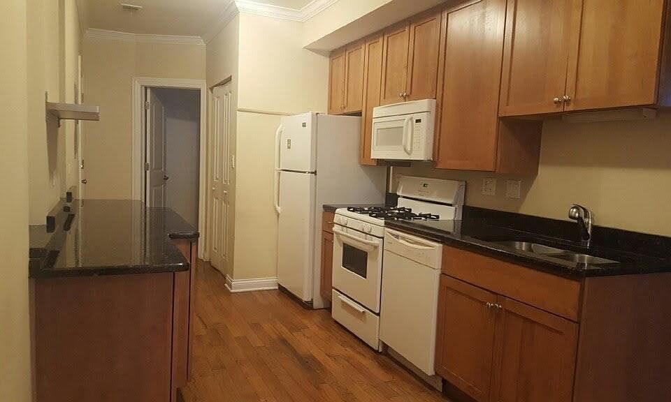 1st image of 4603 N Hamlin Ave