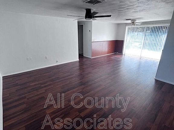 4th image of 5316 Seahorse Dr