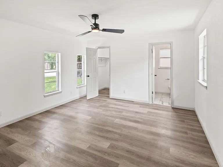 3812 David Ln — Photo 30