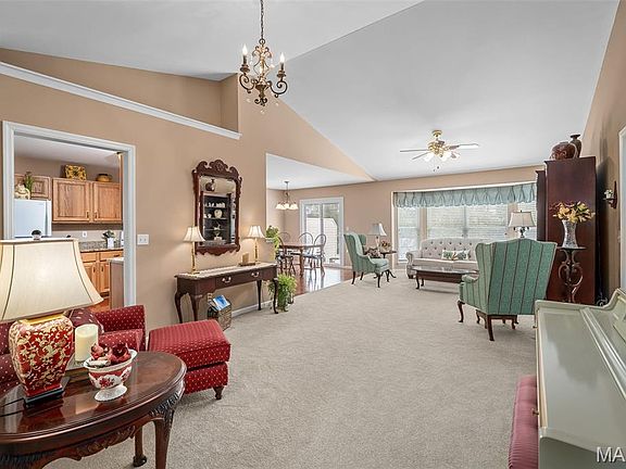 4th image of 173 Tori Pines Dr