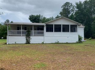 390 SE Cypress Ln, Branford, FL 32008