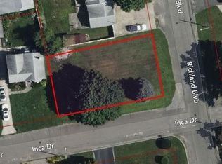 Richland Blvd, Bay shore, NY 11706