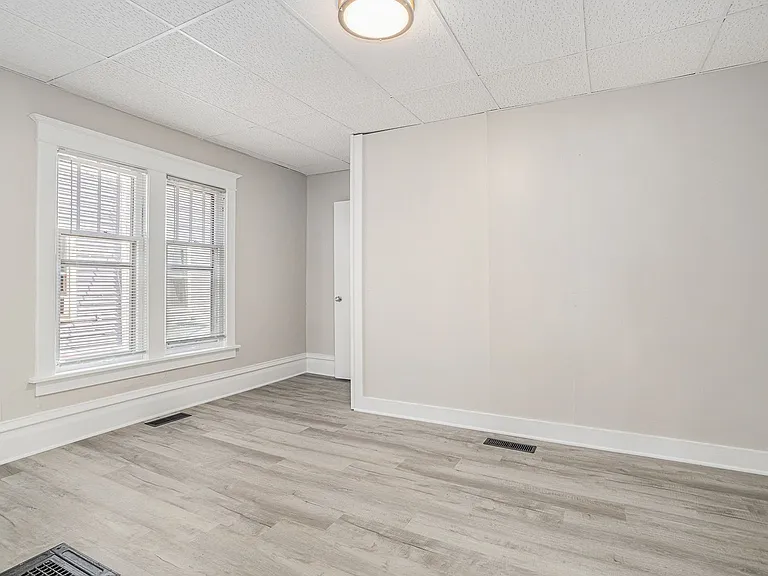 429 Davis St #1 — Photo 13