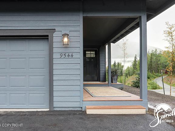 2nd image of L20 N Moraine Cir