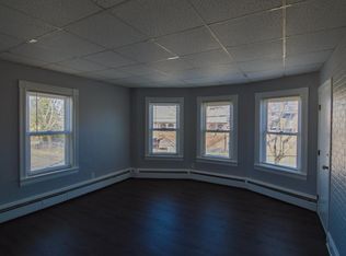 20 Fairlawn Ave, Pawtucket, RI 02860