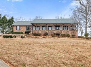 415 Ginger Trl, Demorest, GA 30535