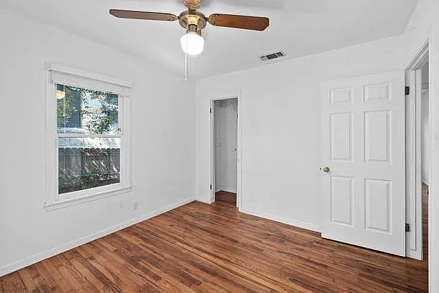 3011 S 5th St — Photo 11
