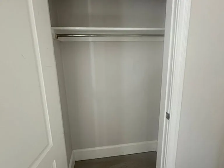 554 Massachusetts Ave — Photo 8