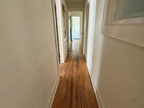3rd image of 1029 Ackerman Ave #2
