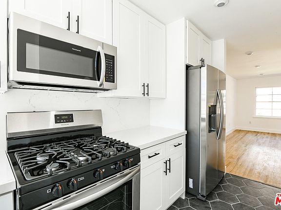 5th image of 1134 Princeton St #1134B