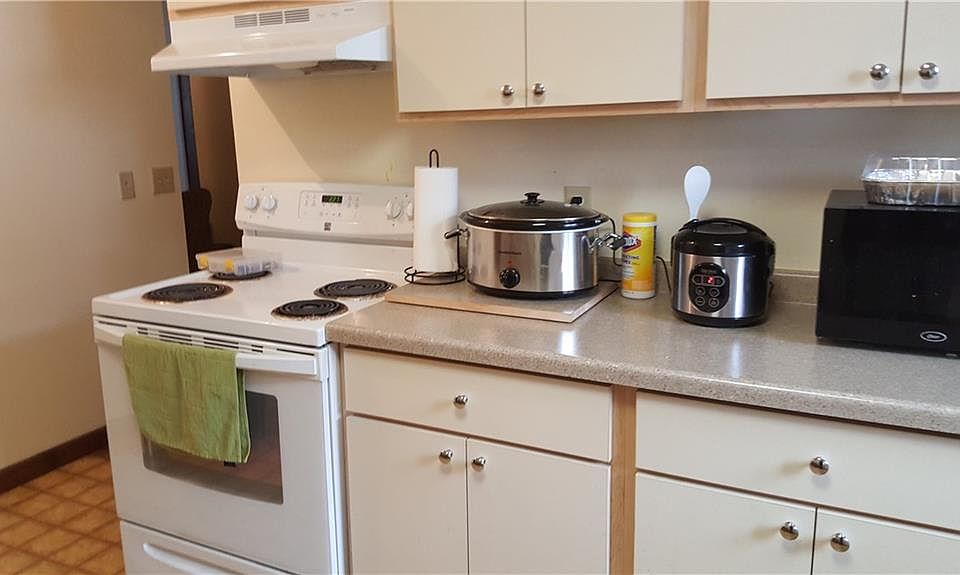 2nd image of 1015 S Barstow St #1-2