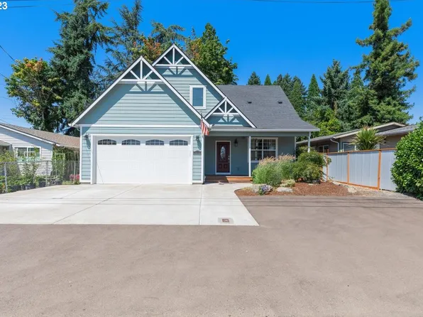 9845 SE Amherst St, Clackamas, OR 97015