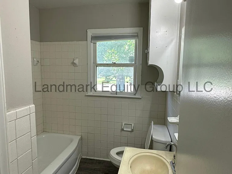 7405 Blue Ridge Blvd — Photo 10